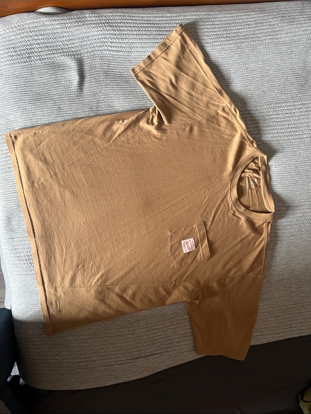 Levi's Short-Sleeve Pocket Tee in Camel